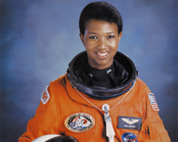 Dr._Mae_C._Jemison,_First_African-American_Woman_in_Space_-_GPN-2004-00020